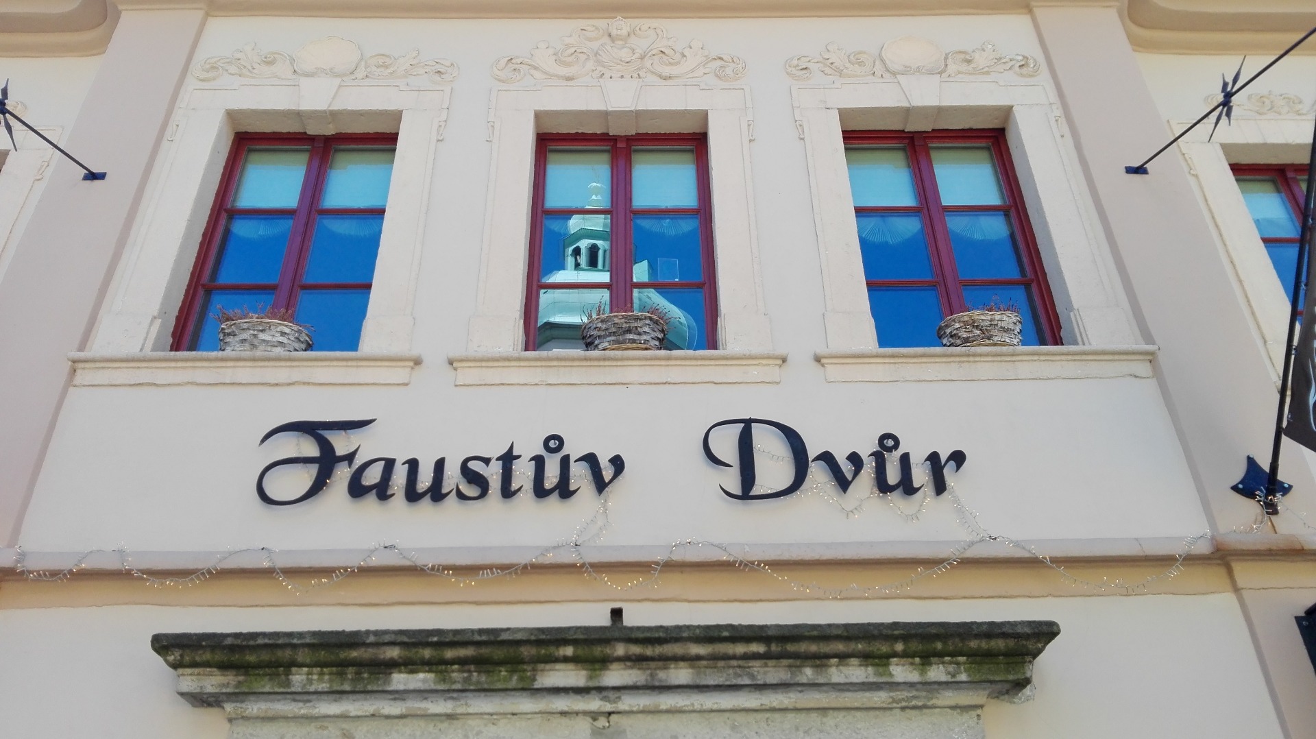 Atmosféra restaurace Faustův Dvůr